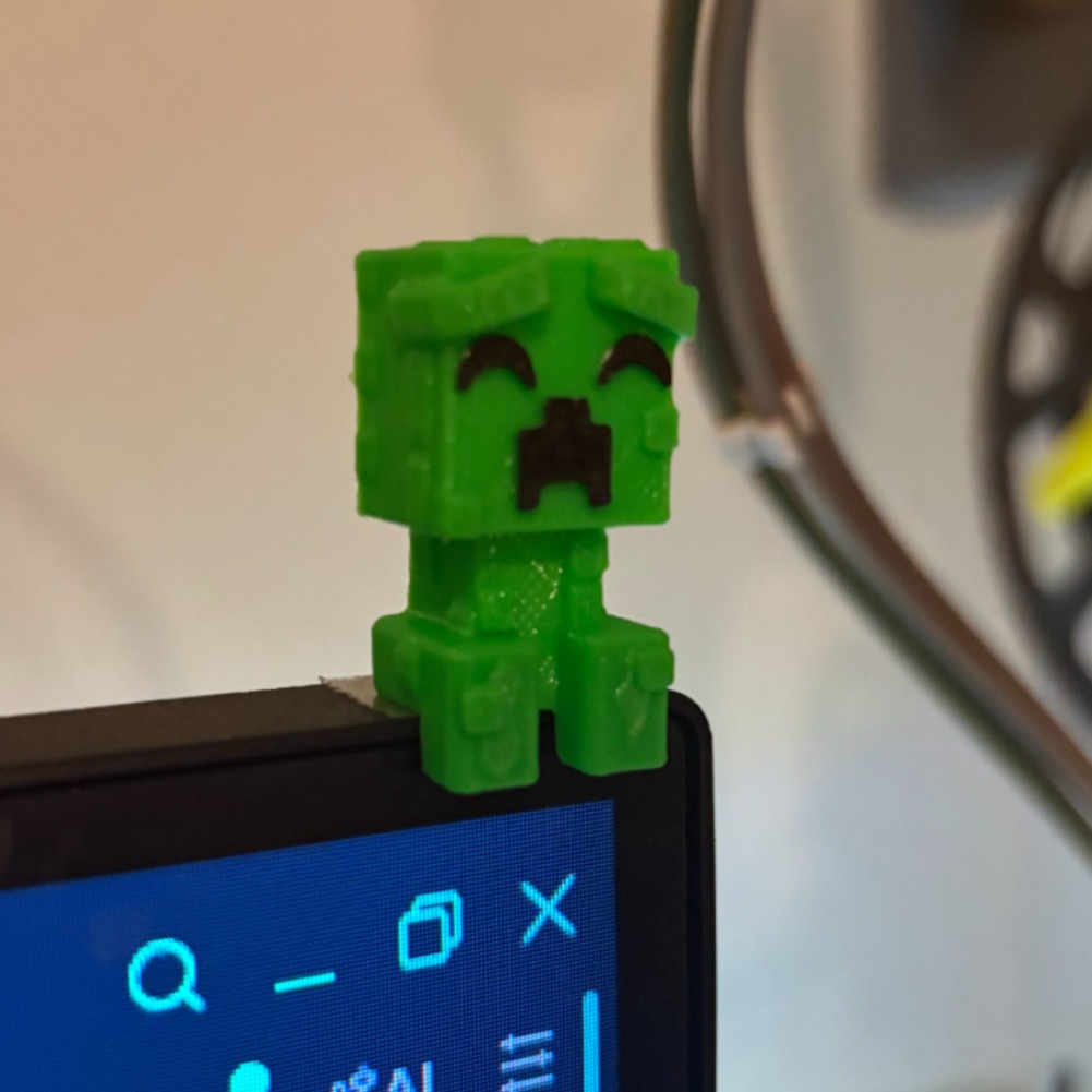 Cute Creeper Dog Computer Moni - 3D Printing Laptop 评论和价格